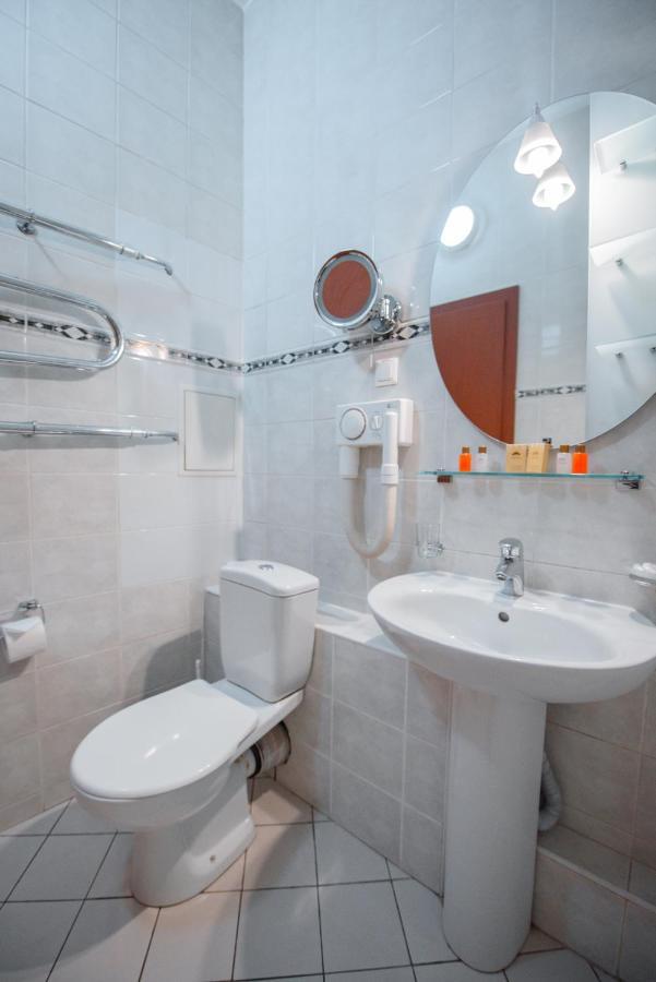 Kazakhstan Express Hotel อัลมาตี ภายนอก รูปภาพ